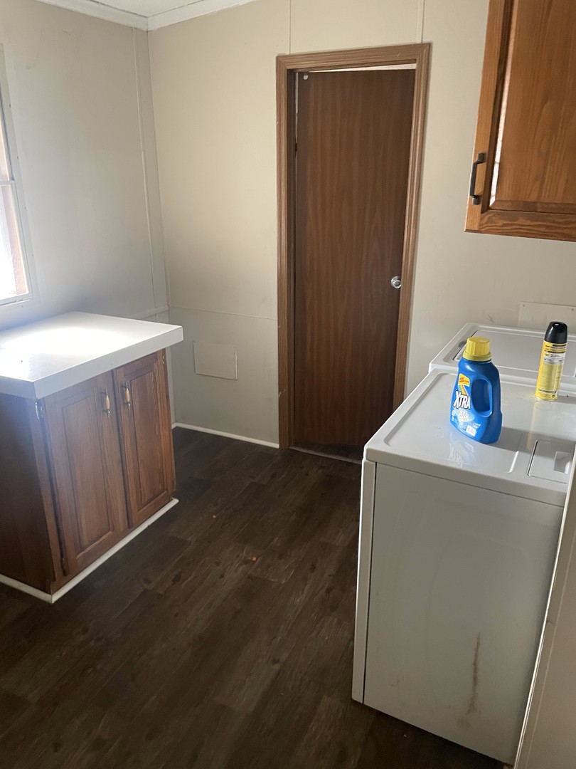 29 Cherry Lane Bourbonnais, IL 60914 - Photo 7 of 7 a room with storage and utility