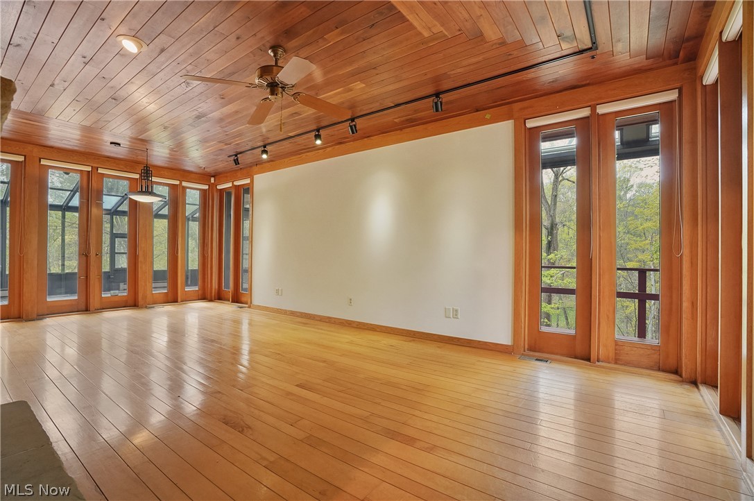 12376 Heath Road Chesterland, OH 44026 - Photo 8 of 50 Gallery Image 8