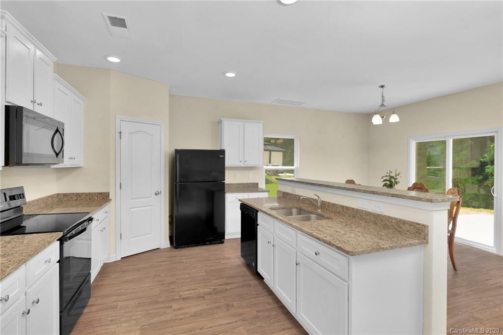 9524 Weikert Road Charlotte, NC 28215 - Photo 12 of 28 Gallery Image 12