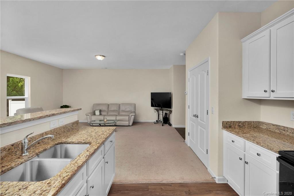 9524 Weikert Road Charlotte, NC 28215 - Photo 15 of 28 Gallery Image 15