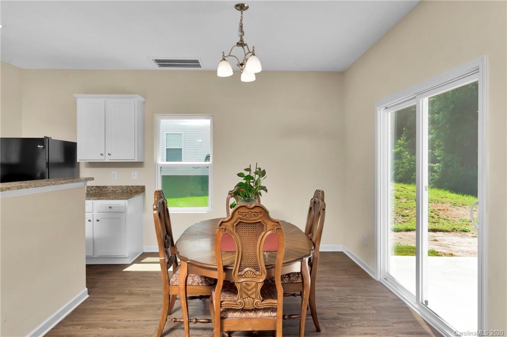 9524 Weikert Road Charlotte, NC 28215 - Photo 10 of 28 Gallery Image 10