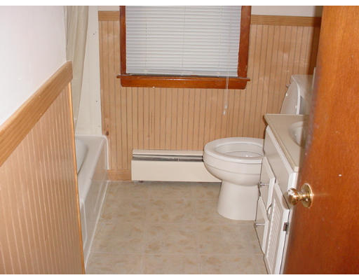 246 Mandalay Road Chicopee, MA 01020 - Photo 6 of 14 Gallery Image 6