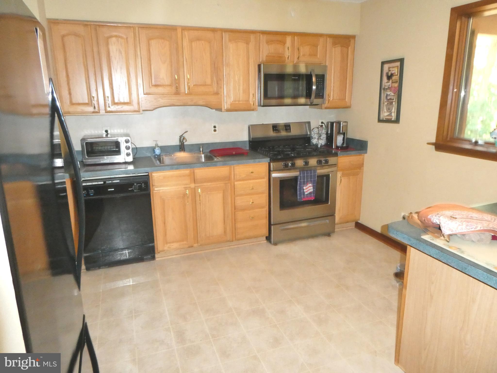 827 Anthony Road Atco, NJ 08004 - Photo 5 of 20