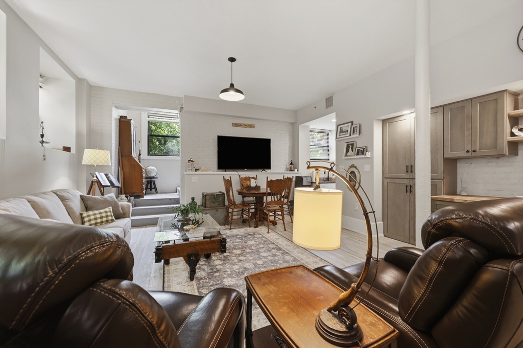 28 Adams Street, Unit 106 Worcester, MA 01604 - Photo 4 of 28