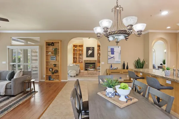 a dining room filled with furniture