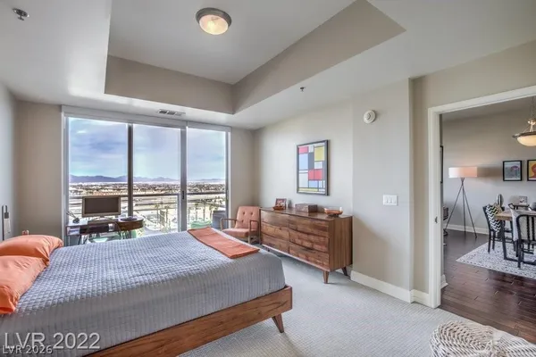 $2,465 | 150 South Las Vegas Boulevard, Unit 1018, Las Vegas, NV 89101