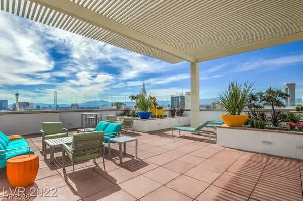 $2,465 | 150 South Las Vegas Boulevard, Unit 1018, Las Vegas, NV 89101