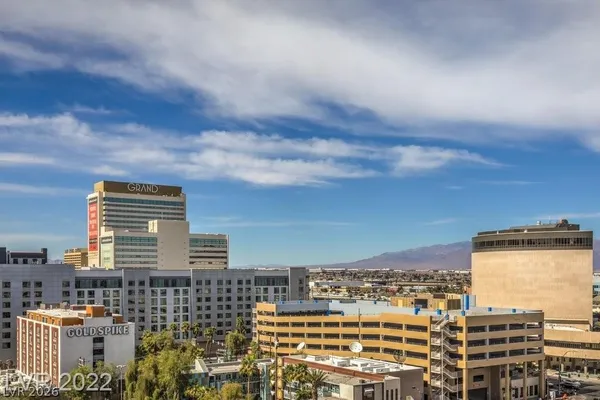 $2,465 | 150 South Las Vegas Boulevard, Unit 1018, Las Vegas, NV 89101