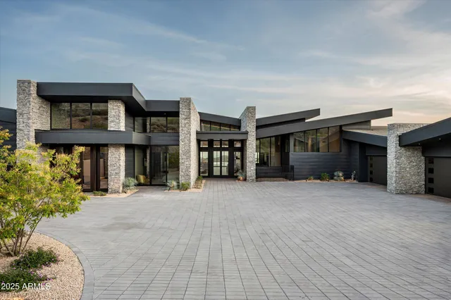 $25,000,000 | 9643 East Cintarosa Pass, Scottsdale, AZ 85262