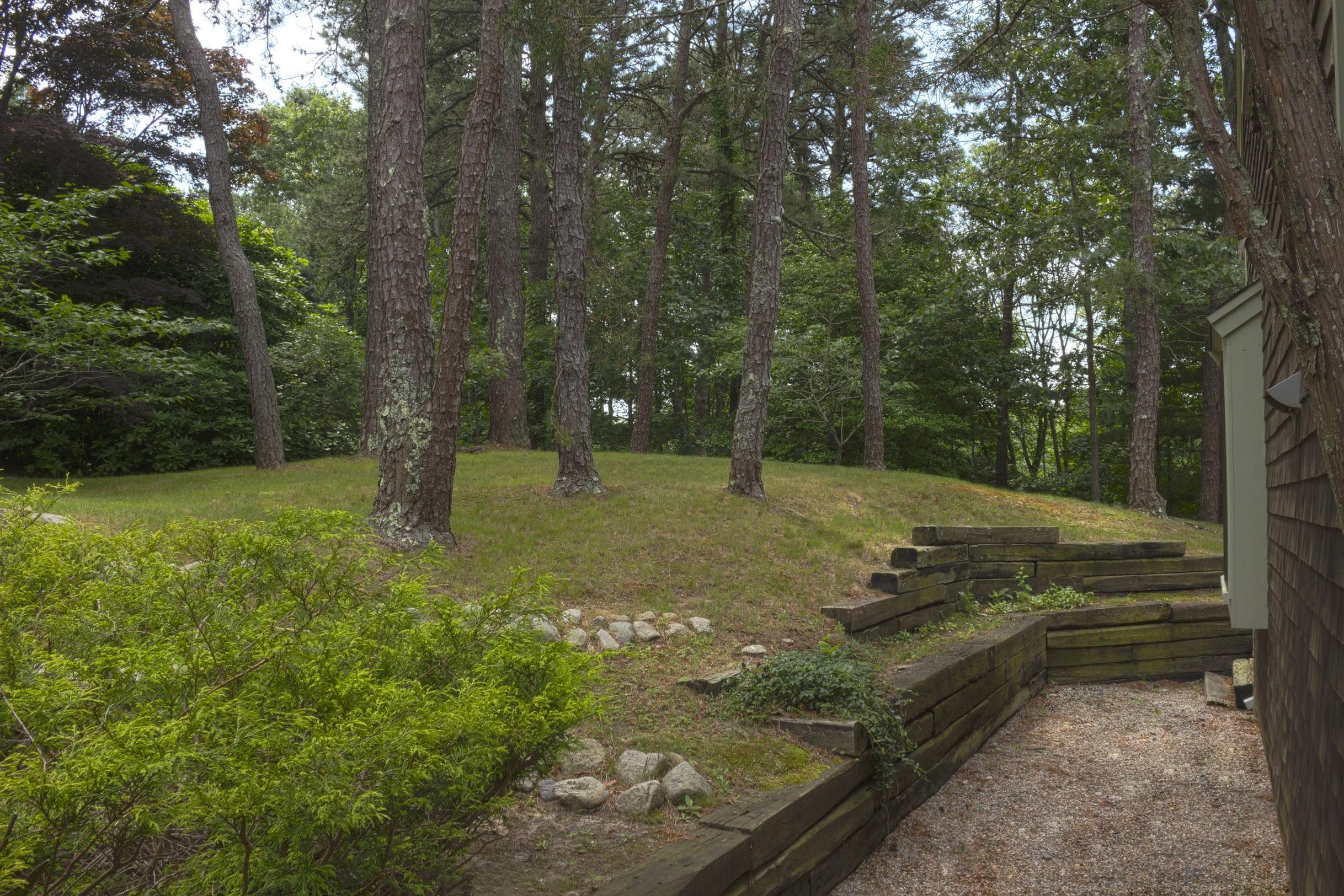 232 Old County Road East Sandwich, MA 02537 - Photo 5 of 26 6 REP Richard Website Image '18
