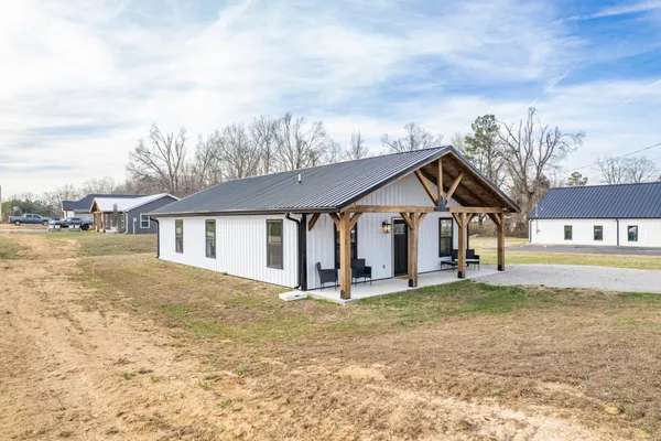 $249,000 | 234 North Walnut Street, Hohenwald, TN 38462