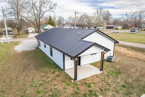 $249,000 | 234 North Walnut Street, Hohenwald, TN 38462