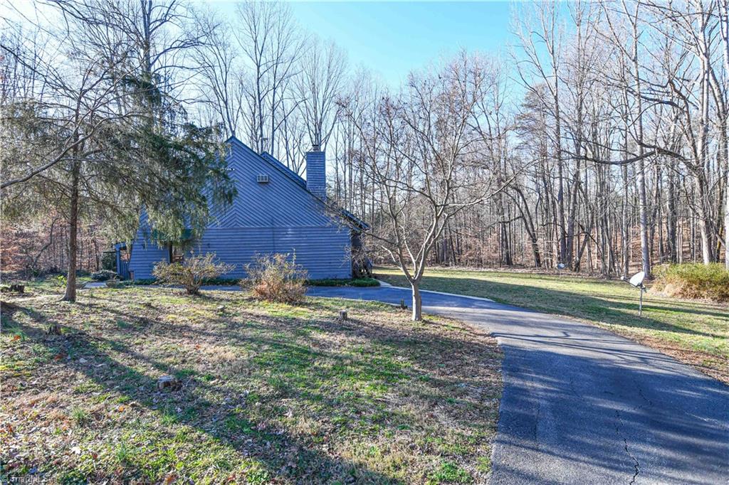 7675 Deboe Road Summerfield, NC 27358 - Photo 7 of 29 Gallery Image 7