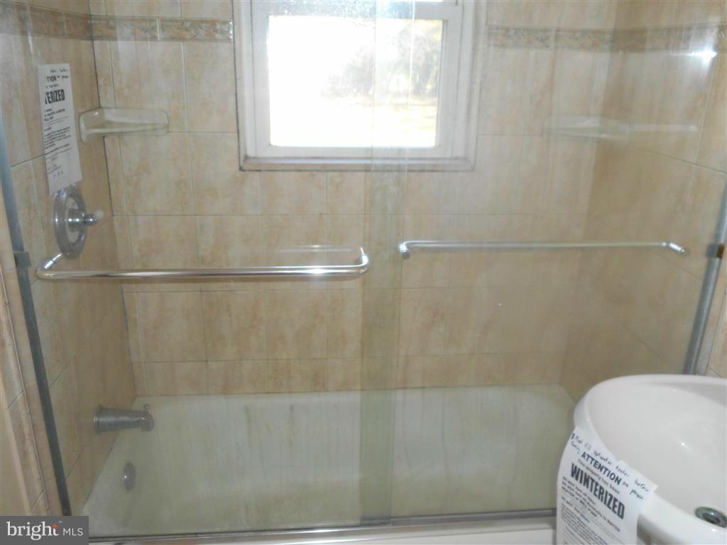 10807 Kingstead Road Damascus, MD 20872 - Photo 14 of 30 Bath