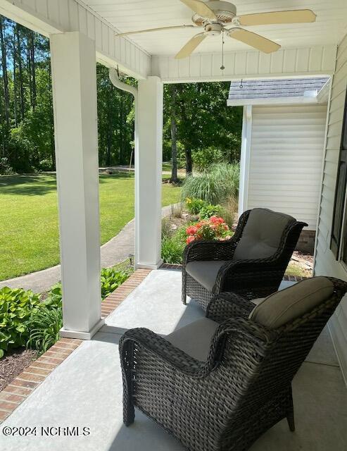 8517 Neuse Road Grantsboro, NC 28529 - Photo 4 of 31 neuse front porch chairs