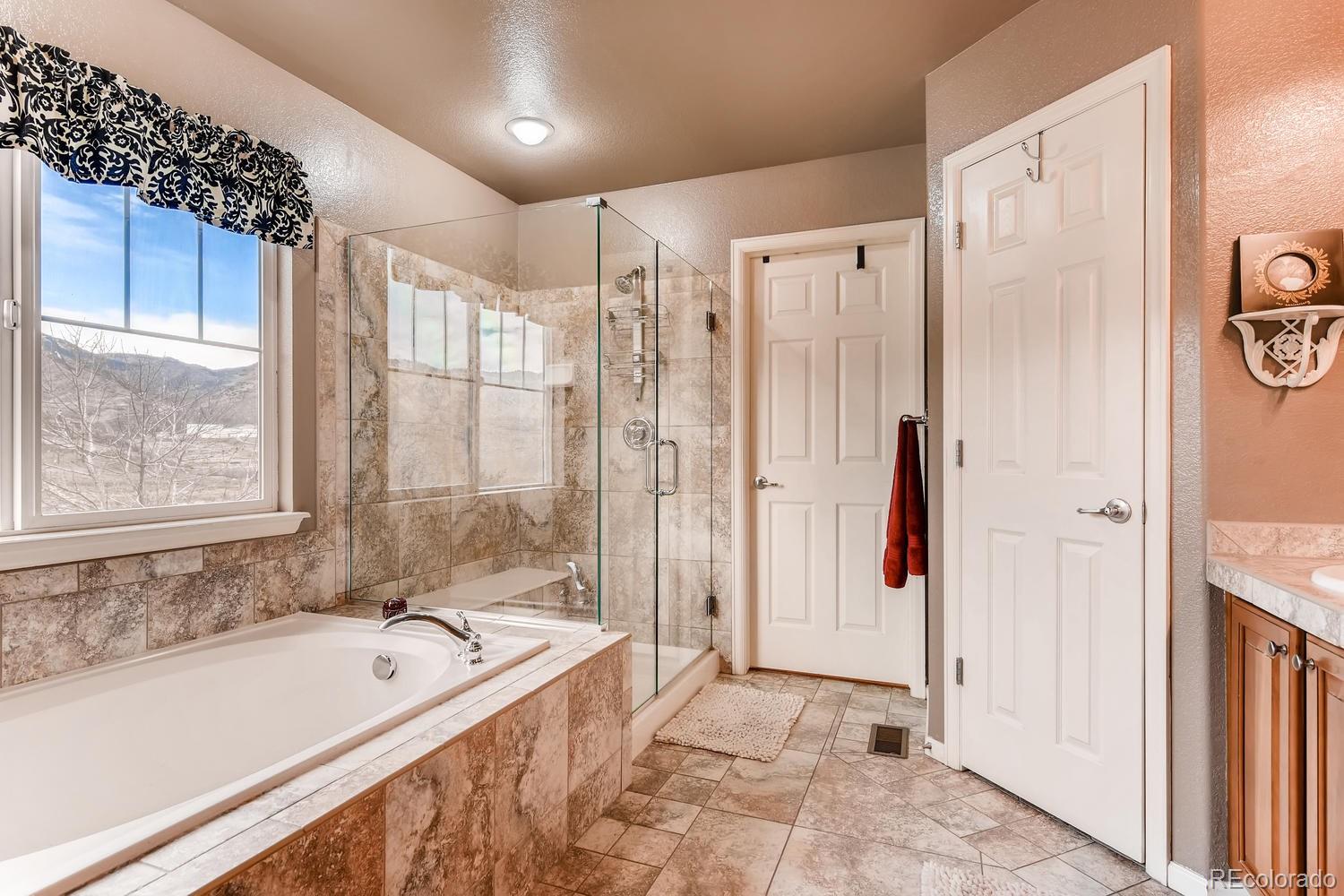 8491 Hackamore Road Littleton, CO 80125 - Photo 18 of 34 Gallery Image 18