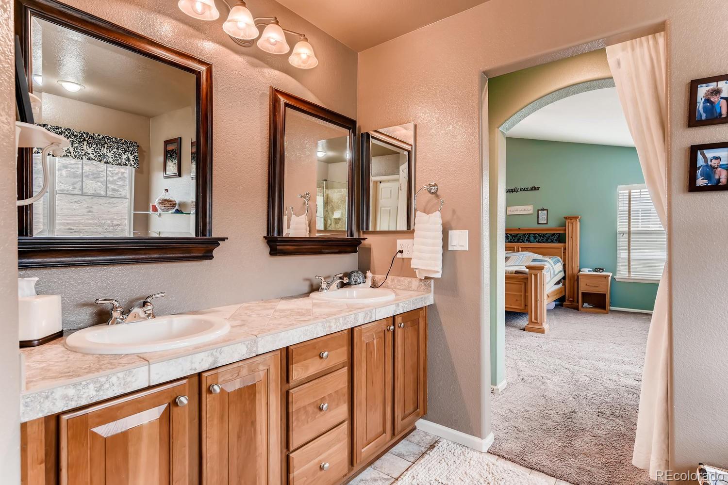 8491 Hackamore Road Littleton, CO 80125 - Photo 19 of 34 Gallery Image 19