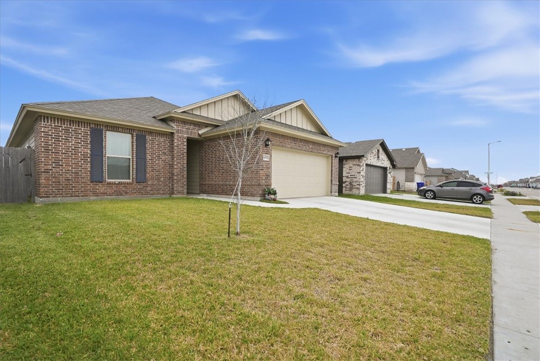 2685 Westeros Street Corpus Christi, TX 78415 - Photo 2 of 24 a house view with a garden space
