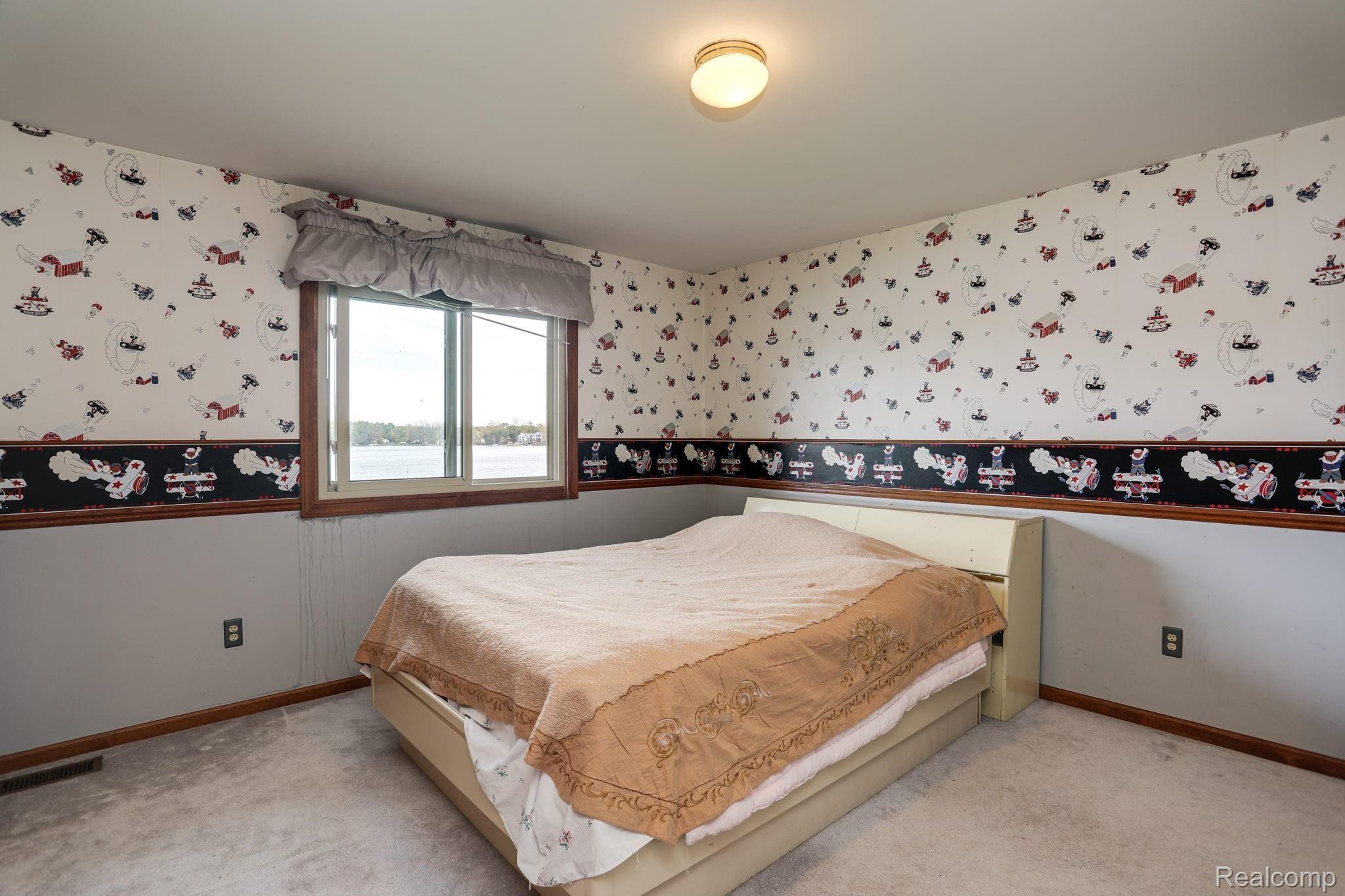 3508 Lexington Road Waterford, MI 48328 - Photo 20 of 38 25-web-or-mls-3508 Lexington Road-024.jpg
