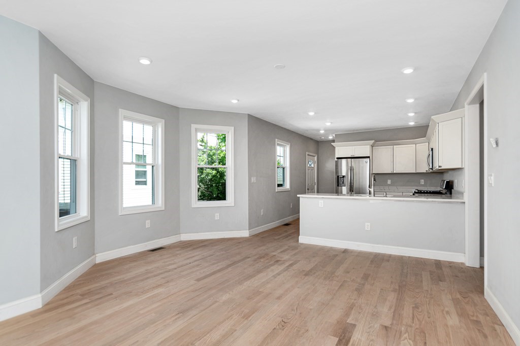 75 Kenmere Road, Unit 1 Medford, MA 02155 - Photo 11 of 28 Gallery Image 11