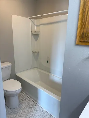 $1,375 | 382 Fairway Drive, Unit 19, Laplace, LA 70068