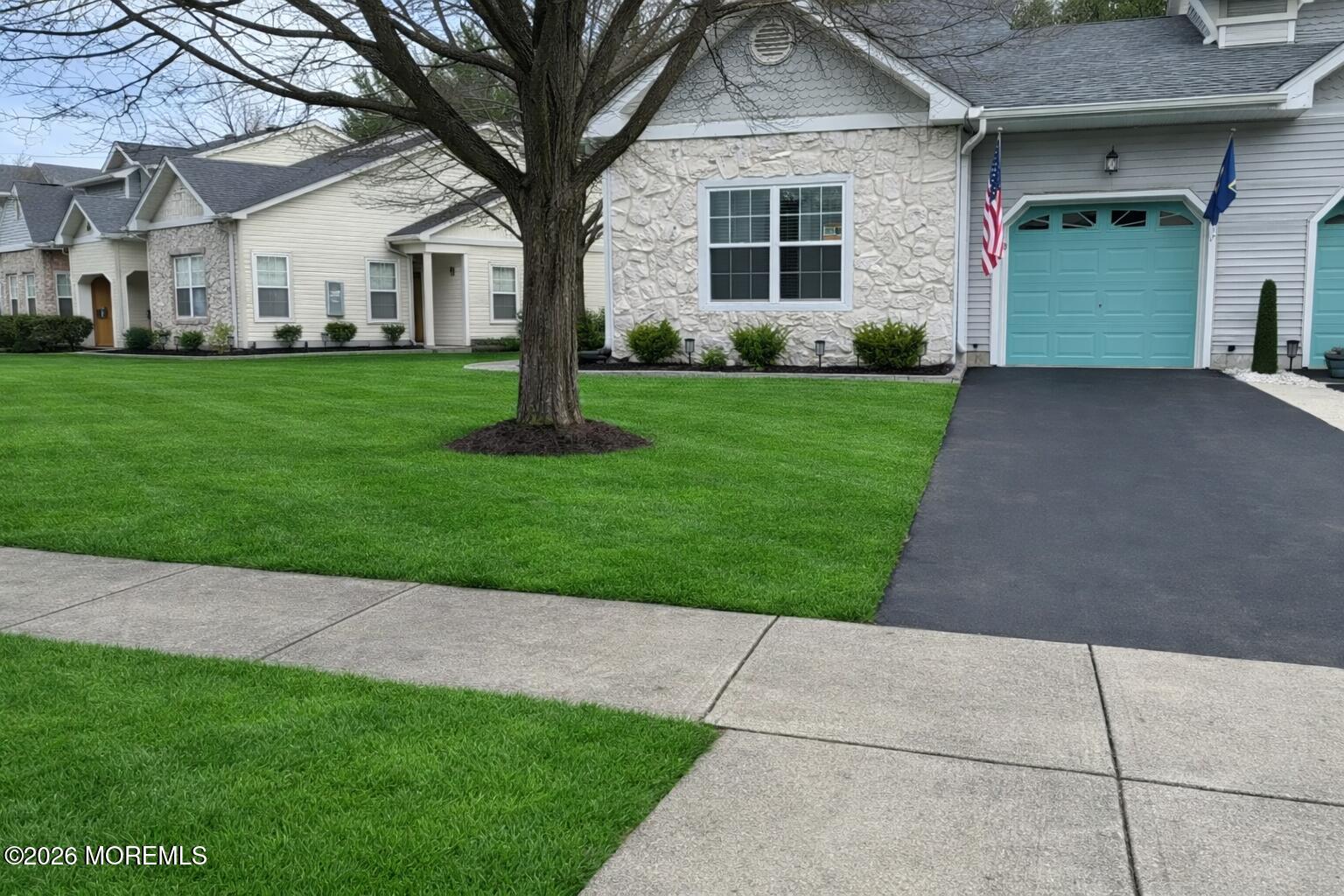 48 Riva Boulevard Brick, NJ 08723 - Photo 4 of 25 Chat pic 2