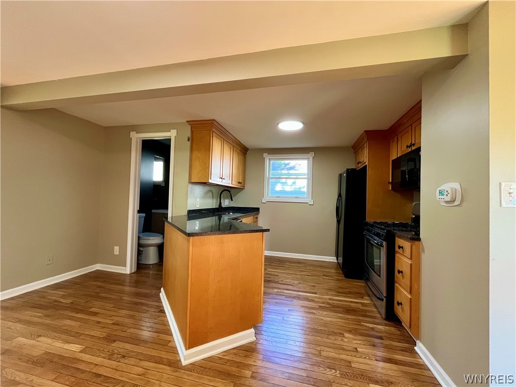 2554 Niagara Road Niagara Falls, NY 14304 - Photo 11 of 27