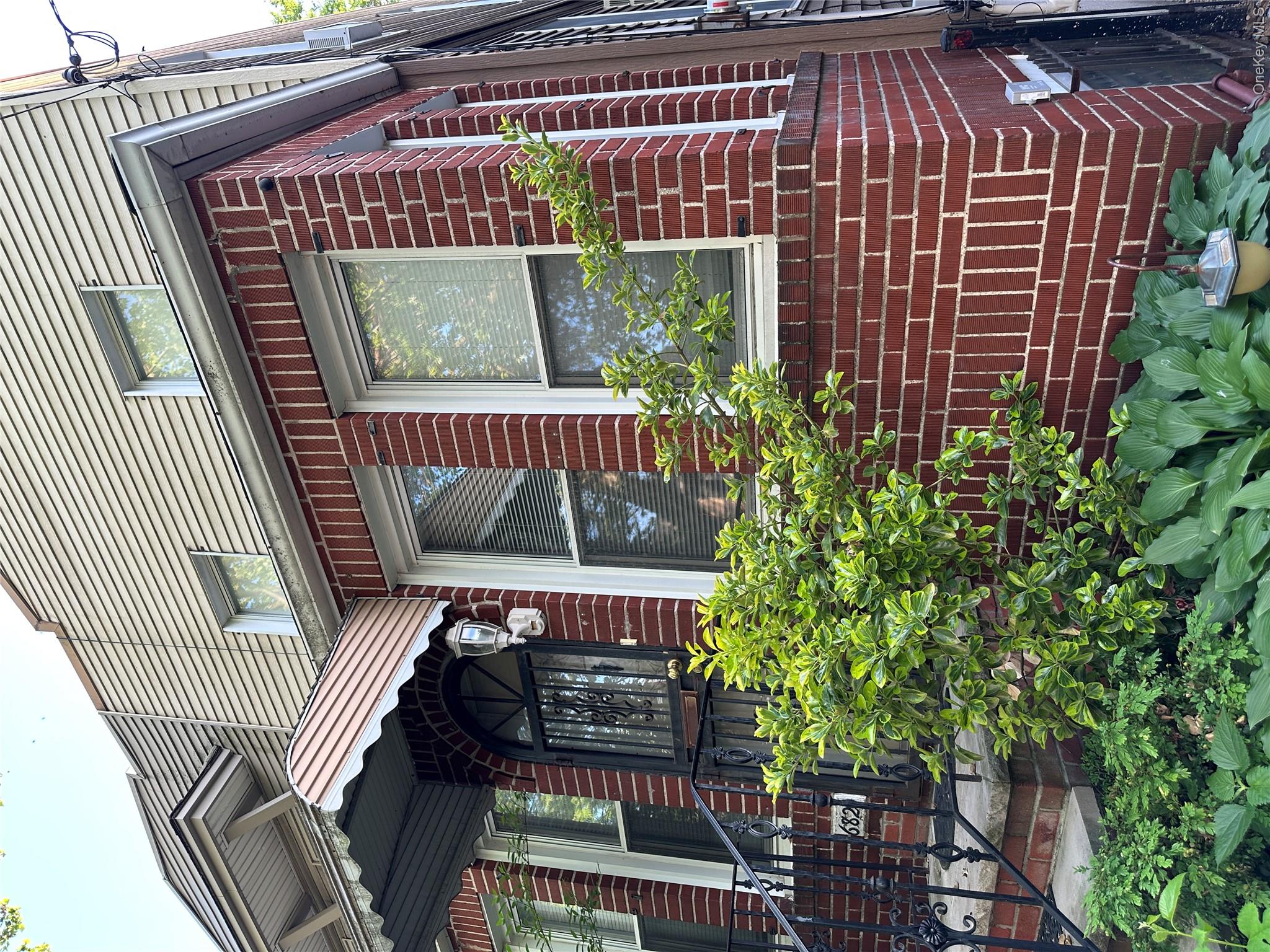 Listing photo for 68-20 65th St