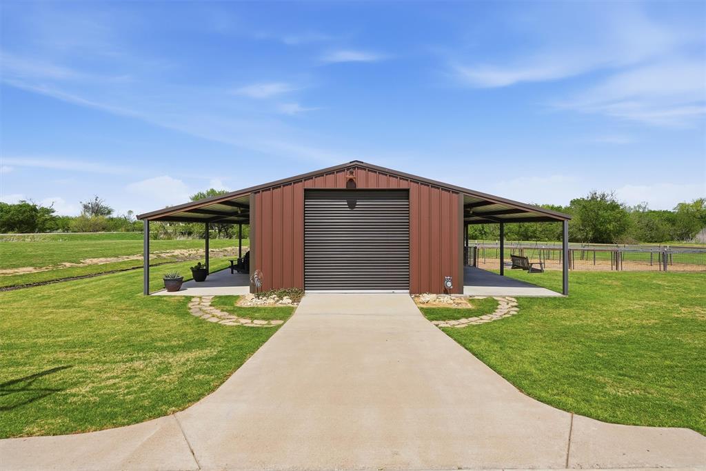 6401 Starlight Ranch Road Godley, TX 76044 - Photo 3 of 39