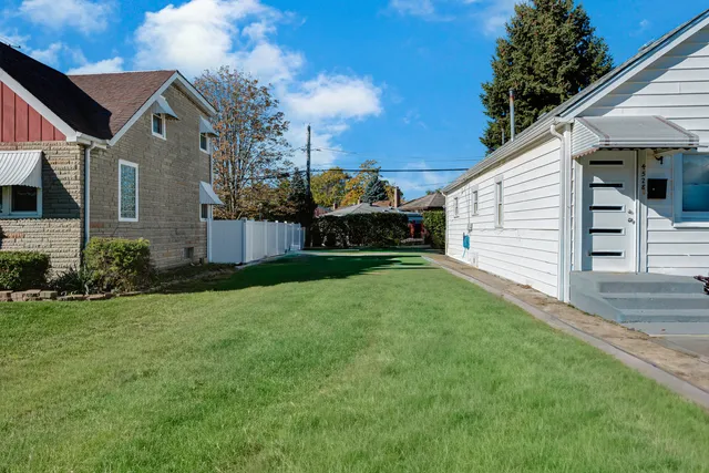 $79,900 | 4520 North Narragansett Avenue, Harwood Heights, IL 60706