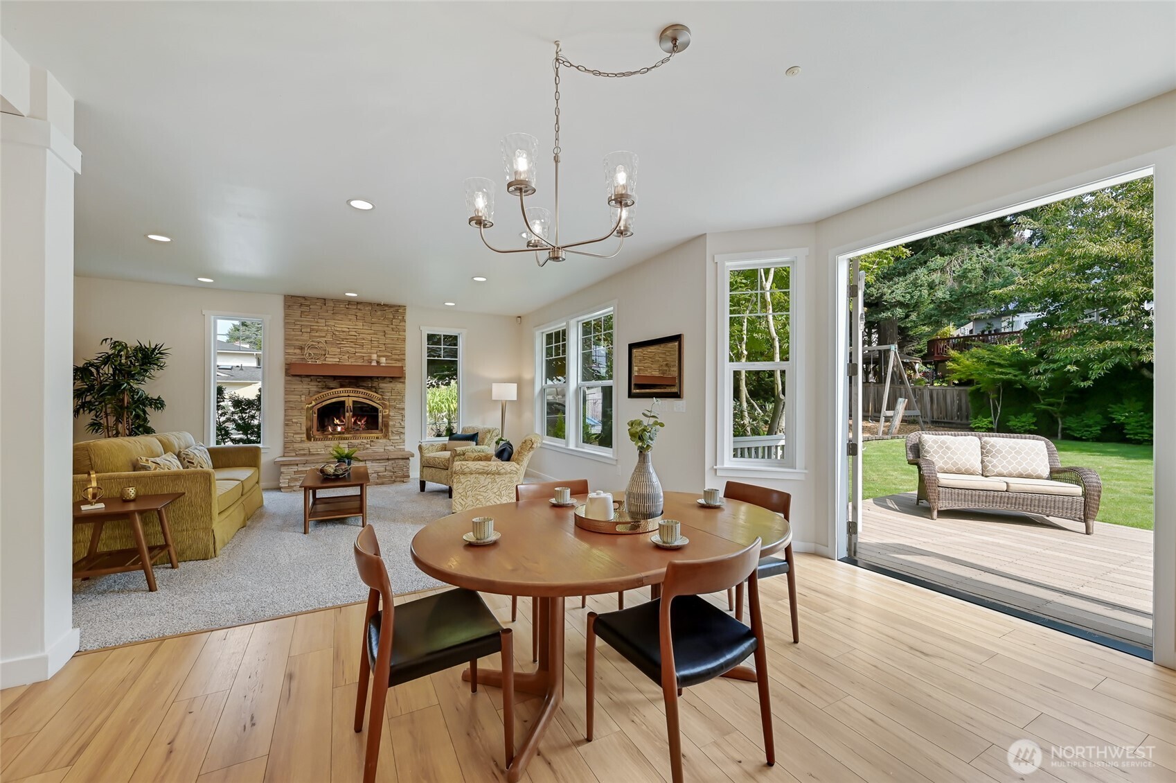 2428 Jones Avenue Northeast Renton, WA 98056 - Photo 12 of 40 Gallery Image 12