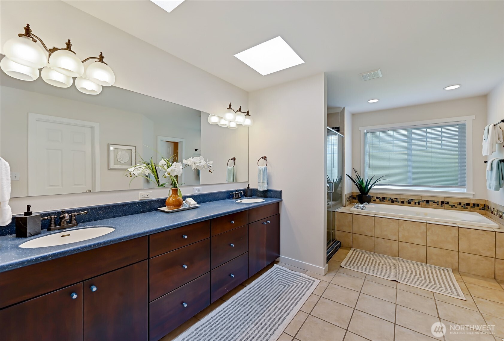 2428 Jones Avenue Northeast Renton, WA 98056 - Photo 20 of 40 Gallery Image 20