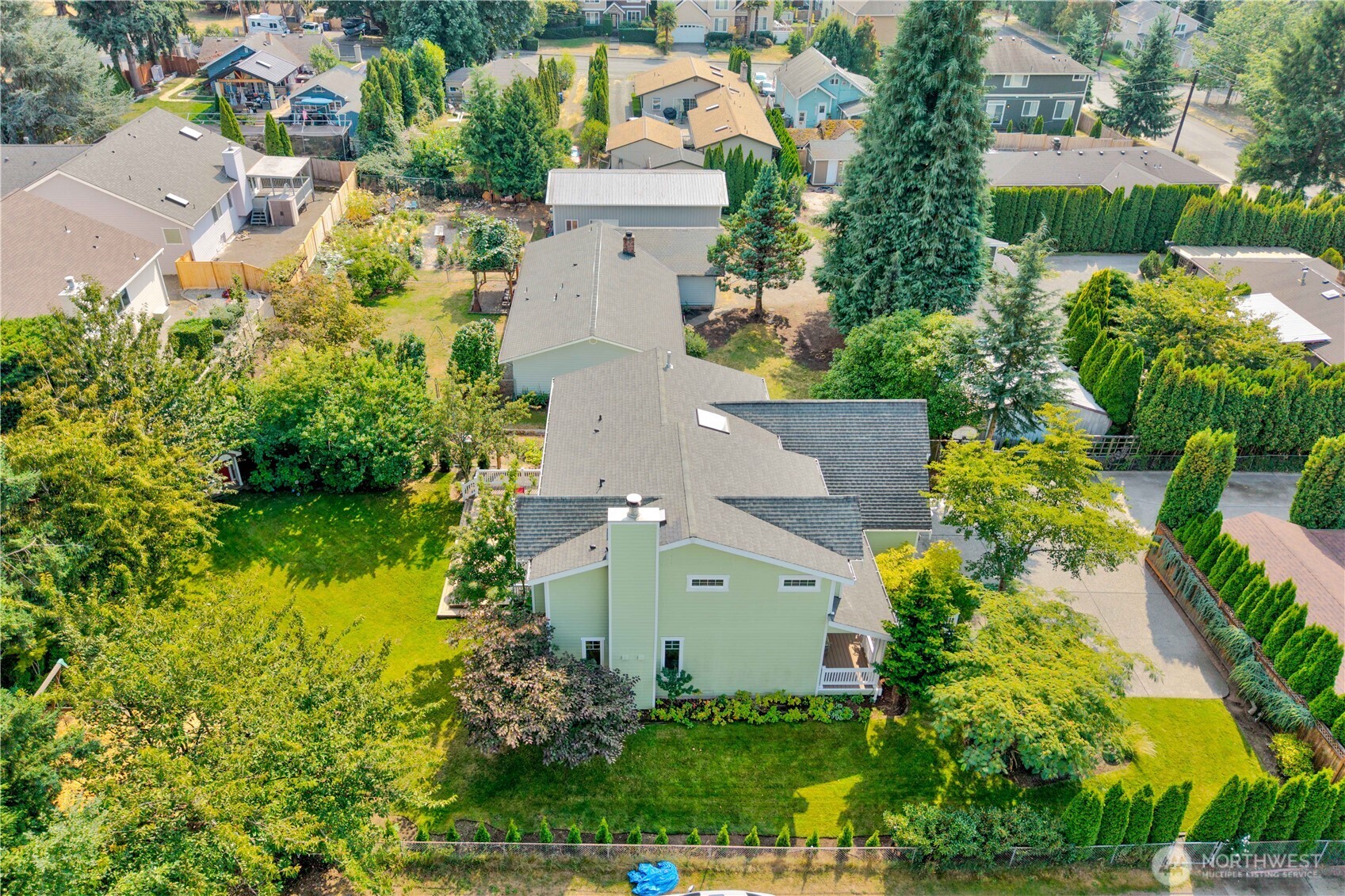 2428 Jones Avenue Northeast Renton, WA 98056 - Photo 36 of 40 Gallery Image 36