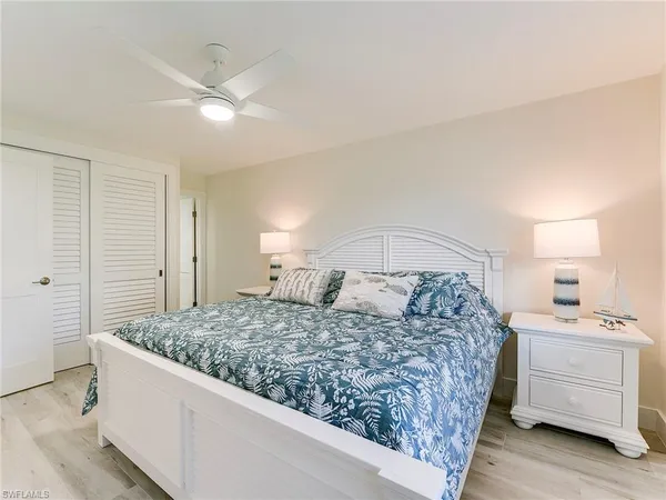 $2,650 | 354 Harbour Drive, Unit 354, Naples, FL 34103