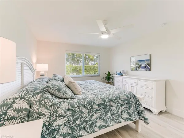 $2,650 | 354 Harbour Drive, Unit 354, Naples, FL 34103