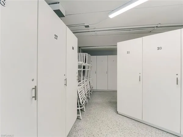 $2,650 | 354 Harbour Drive, Unit 354, Naples, FL 34103