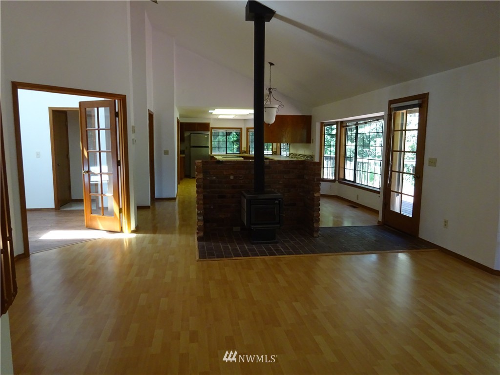 4909 Shellridge Road Northwest Olympia, WA 98502 - Photo 8 of 25 Gallery Image 8