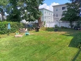 $2,300 | 15 Millbrook Street, Unit 2, Worcester, MA 01606