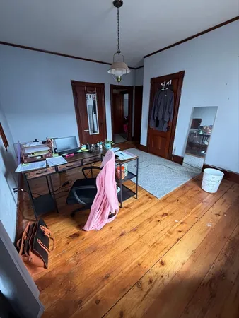 $2,300 | 15 Millbrook Street, Unit 2, Worcester, MA 01606