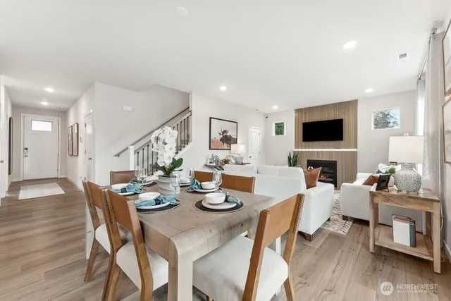 $699,990 | 17529 Northeast Midnight Sun Loop, Poulsbo, WA 98370