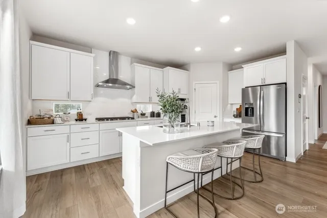 $699,990 | 17529 Northeast Midnight Sun Loop, Poulsbo, WA 98370