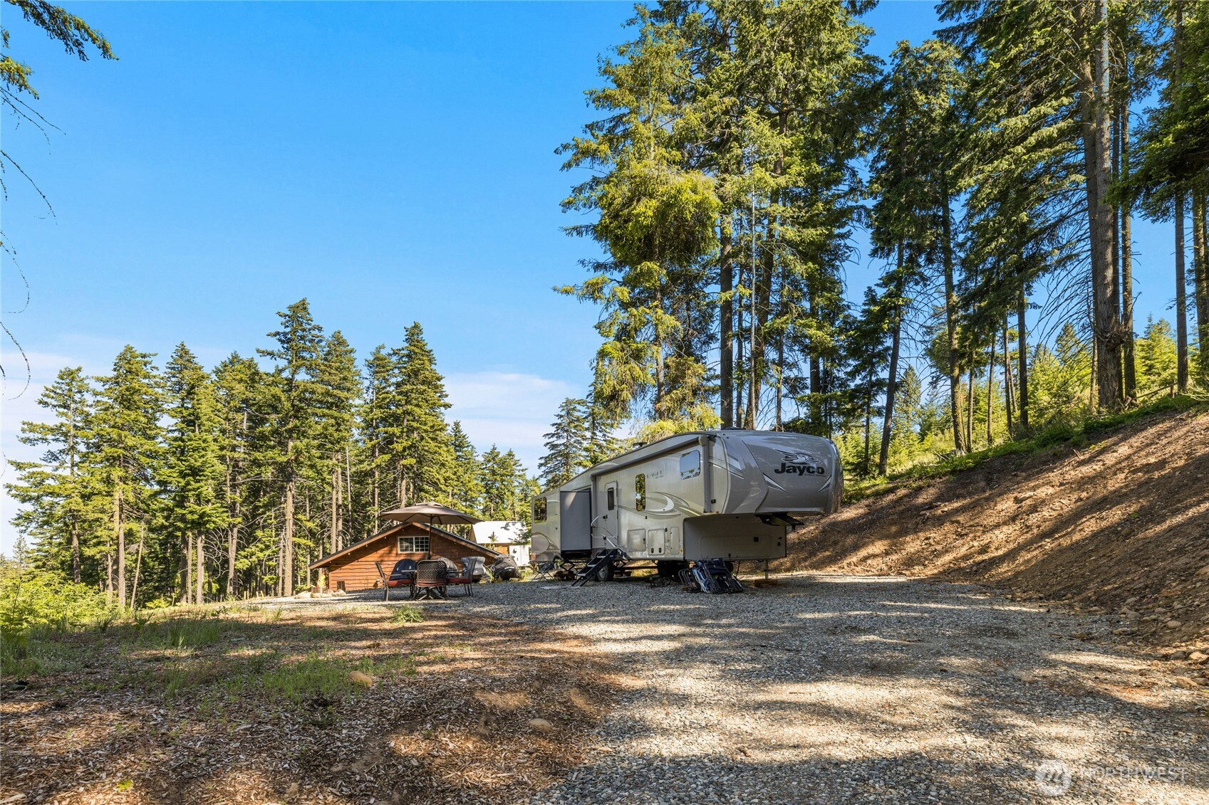 180 Horse Heaven Road Cle Elum, WA 98922 - Photo 2 of 24
