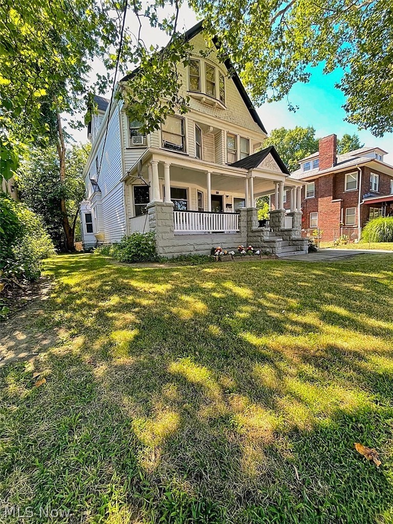 554 Eddy Road Cleveland, OH 44108 - Photo 6 of 32