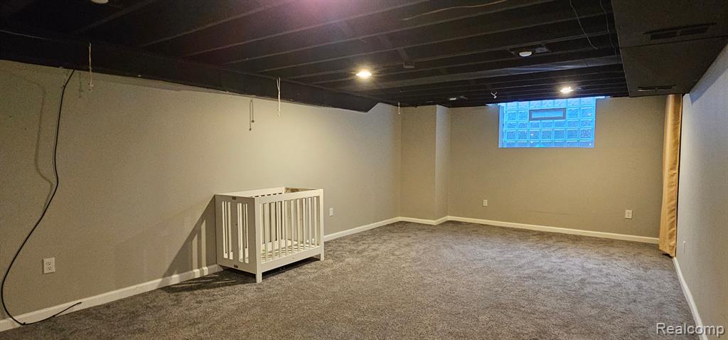29604 Chelmsford Road Southfield, MI 48076 - Photo 25 of 27