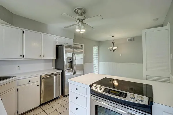 $1,850 | 913 Delaine Drive, Corpus Christi, TX 78411