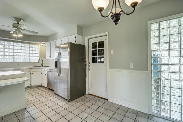 $1,850 | 913 Delaine Drive, Corpus Christi, TX 78411