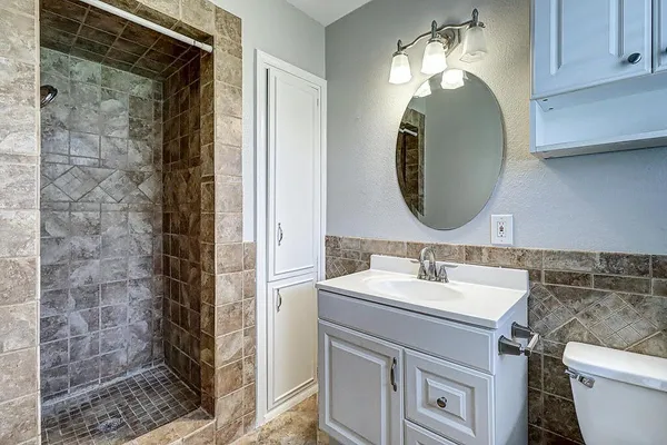 $1,850 | 913 Delaine Drive, Corpus Christi, TX 78411