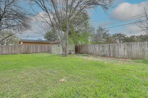 $1,850 | 913 Delaine Drive, Corpus Christi, TX 78411