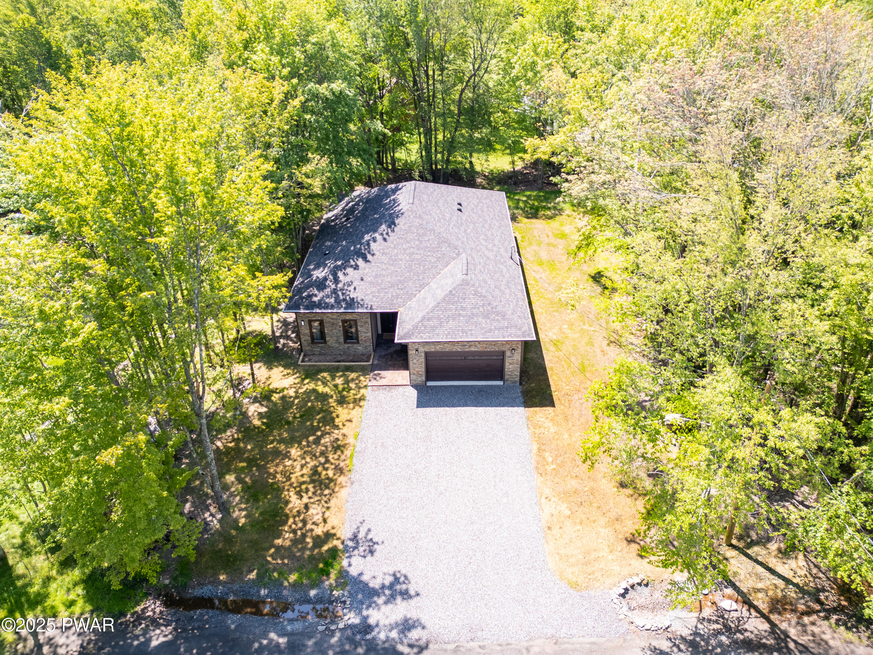 10 Raccoon Circle Lake Ariel, PA 18436 - Photo 2 of 33