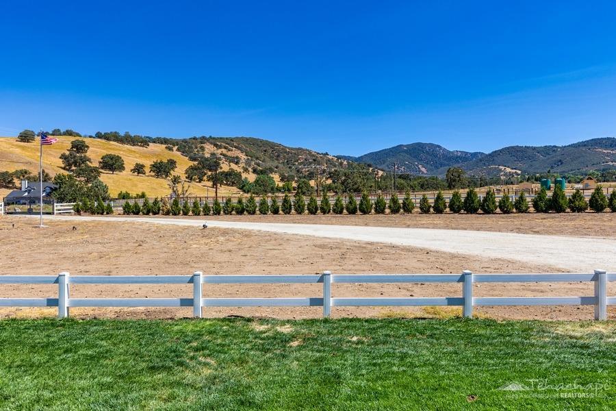 18865 Arosa Road Tehachapi, CA 93561 - Photo 7 of 83 Gallery Image 7